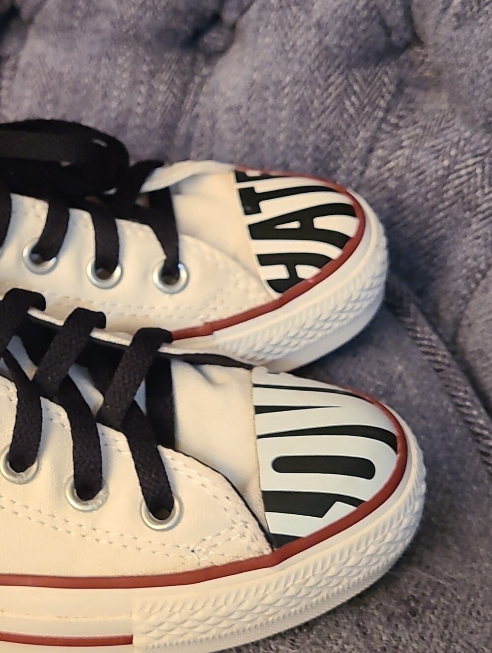 Limited Edition Converse White Low-Top Sneakers Love Hate Graphics Unisex M5 W7 - Picture 5 of 16